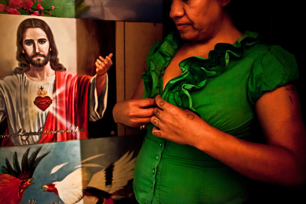 ‘Hijas de ningún Dios’, de Nuria López Torres, dando voz al drama de las víctimas del tráfico de mujeres en México